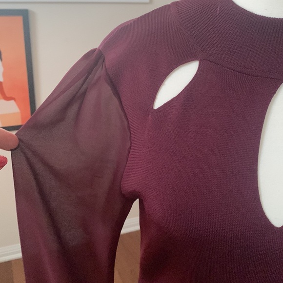 INC, Sz M, burgundy top with sheer cuffed sleeves. - Picture 4 of 6